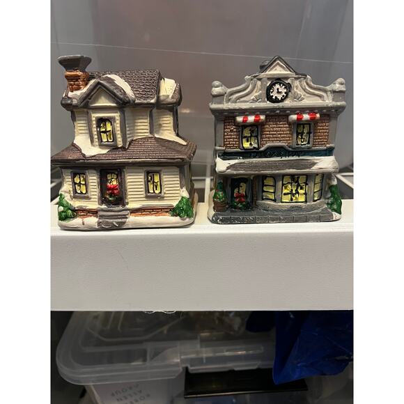 Greenbrier INT'L Christmas Houses/Buildings NO LIGHTS BLDGS ONLY Set Of Ten (10) - Picture 4 of 13